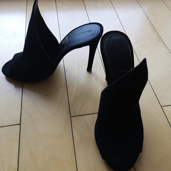 Kendall & Kylie Essie Black Suede Point Vamp Mule - Picture 4 of 6